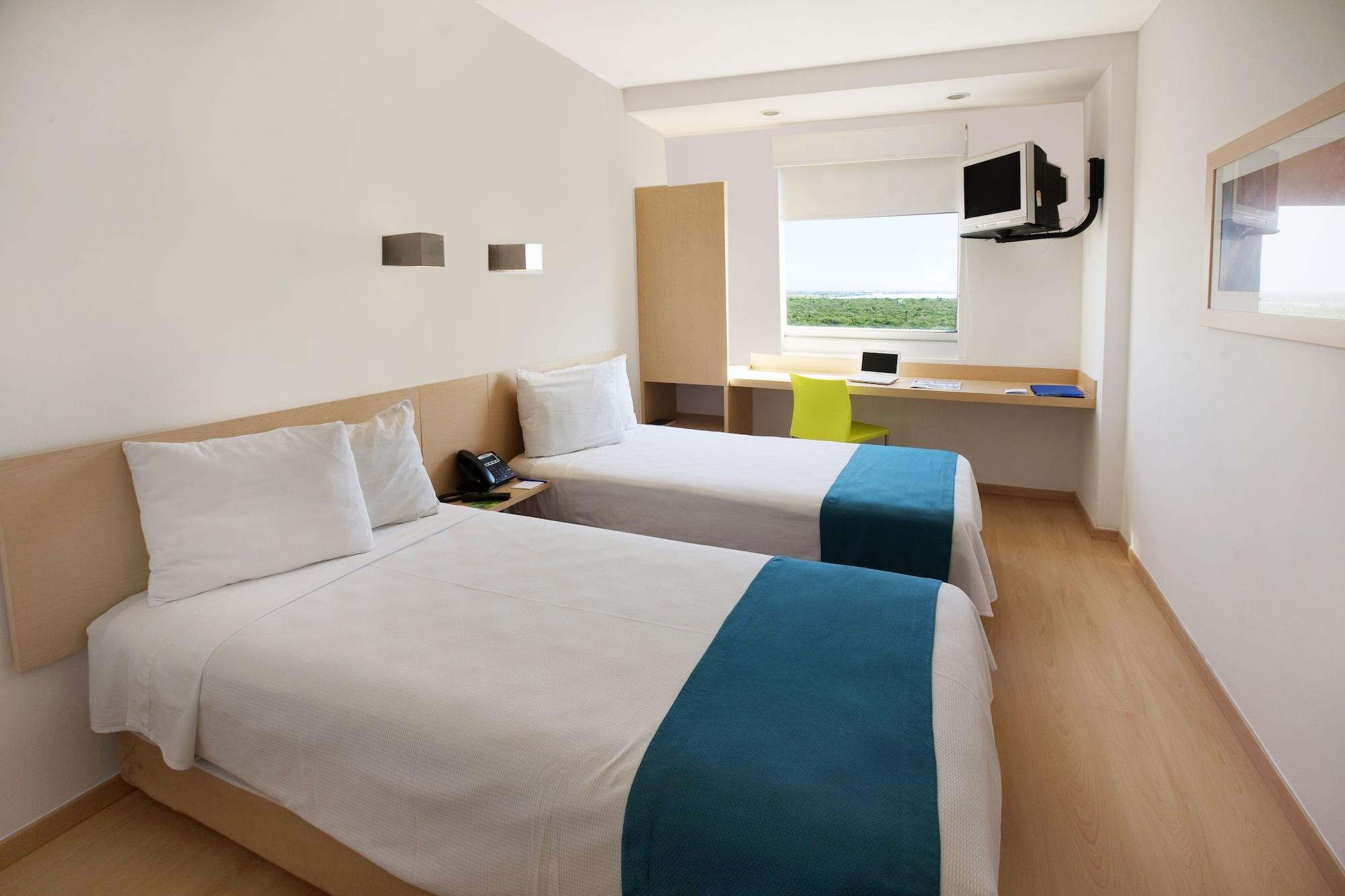 One Monterrey Aeropuerto Otel Apodaca Dış mekan fotoğraf