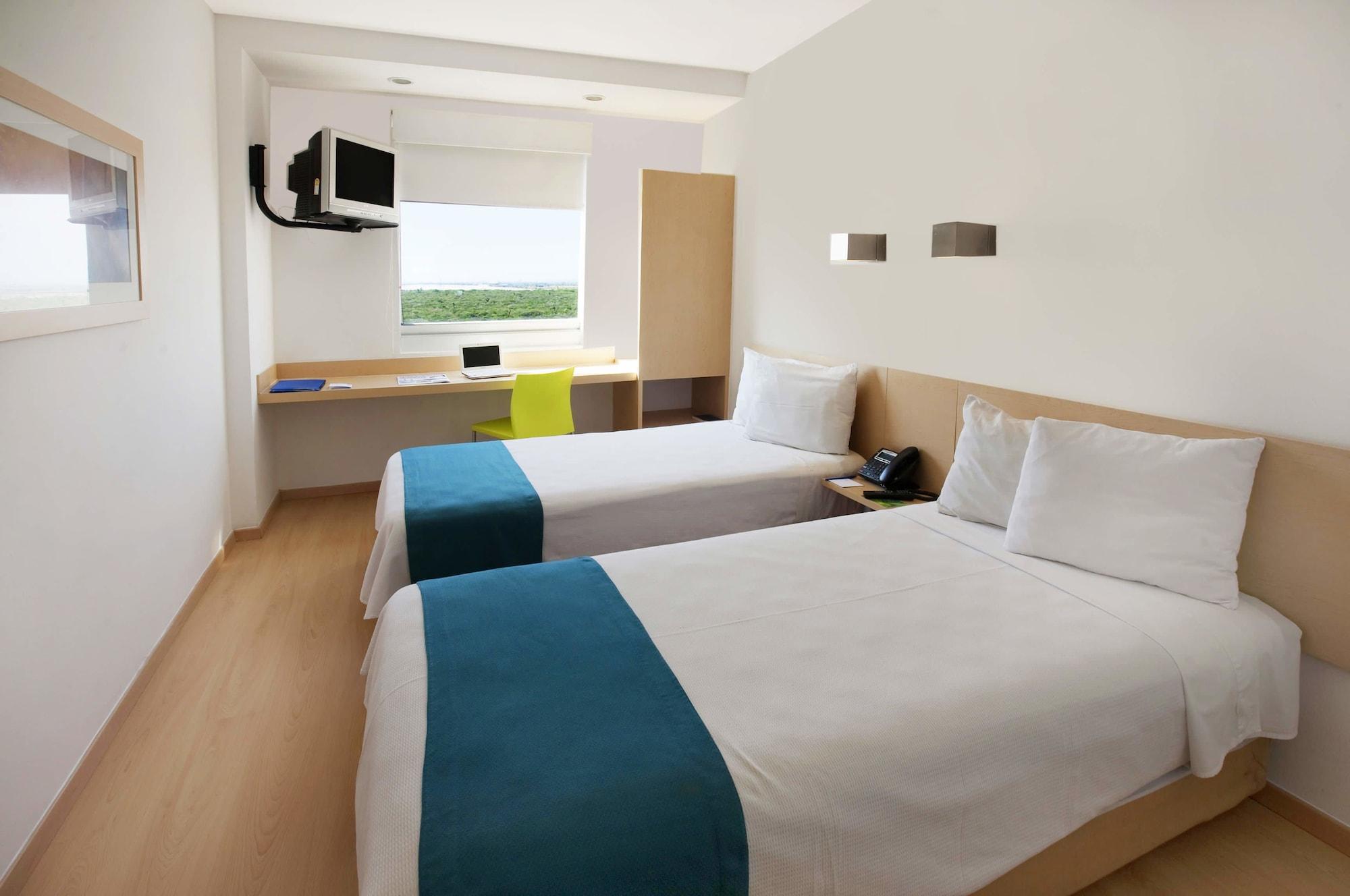One Monterrey Aeropuerto Otel Apodaca Dış mekan fotoğraf