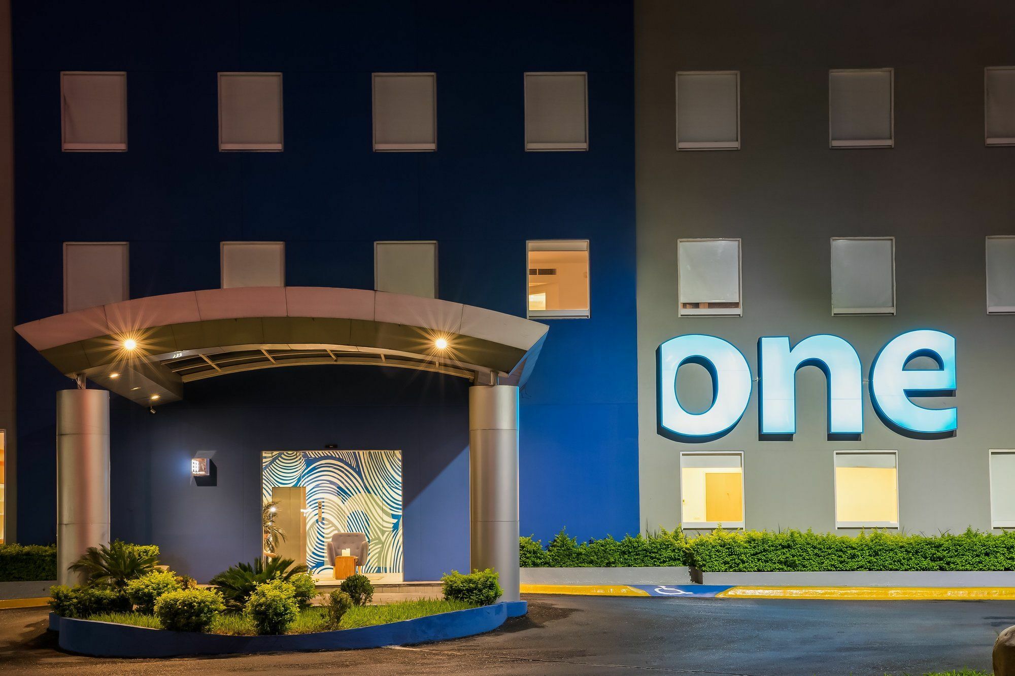 One Monterrey Aeropuerto Otel Apodaca Dış mekan fotoğraf